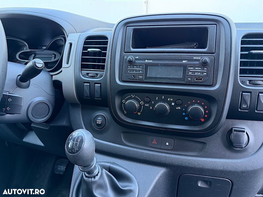Renault Trafic - 14