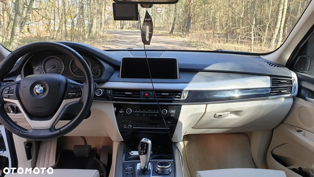 BMW X5 xDrive25d - 13