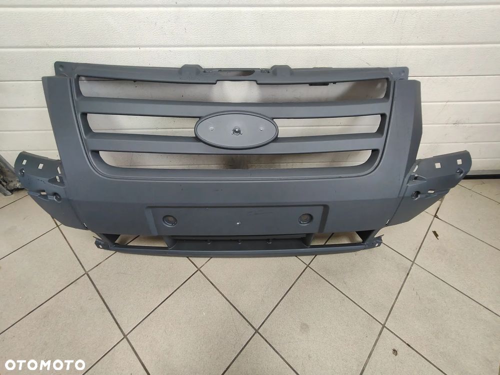 Ford Transit MK7 2006-2013 ŚRODEK ZDERZAKA Gril - 1