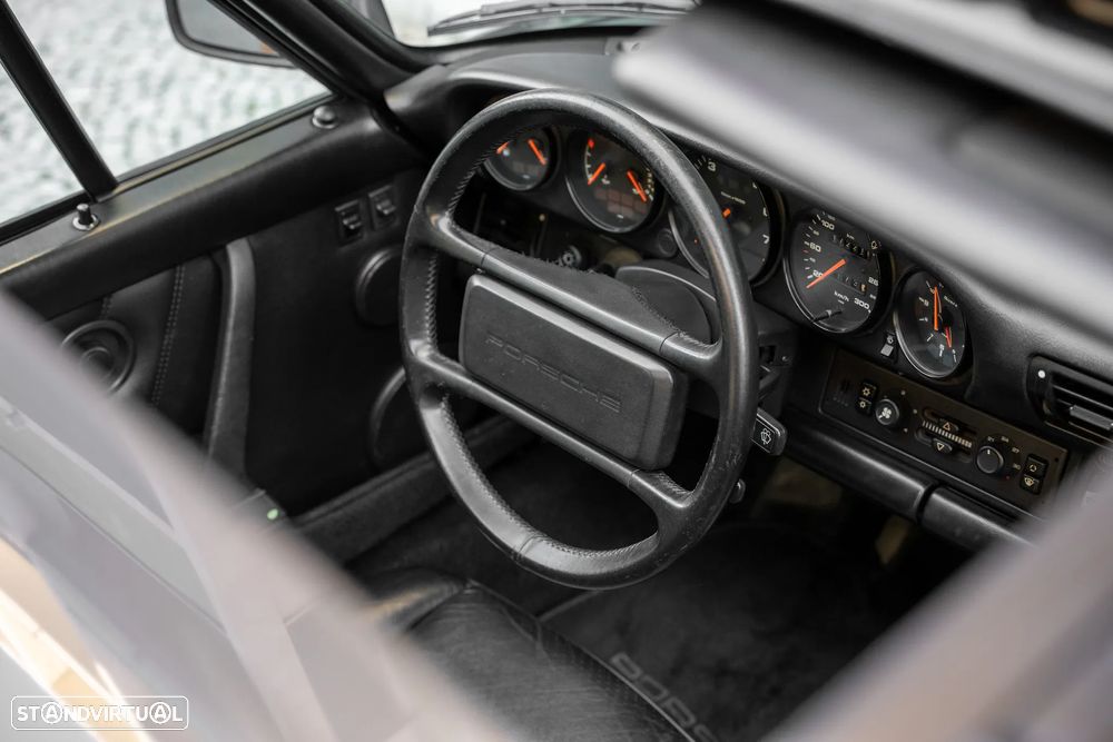 Porsche 911 (964) Coupé 3.6 Carrera 4 - 12