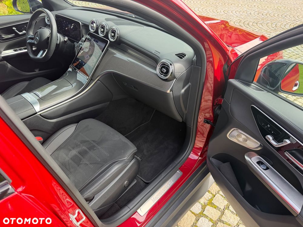 Mercedes-Benz GLC - 11