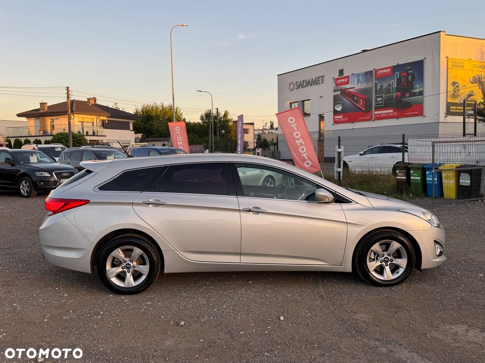 Hyundai i40 1.7 CRDi Comfort + - 17