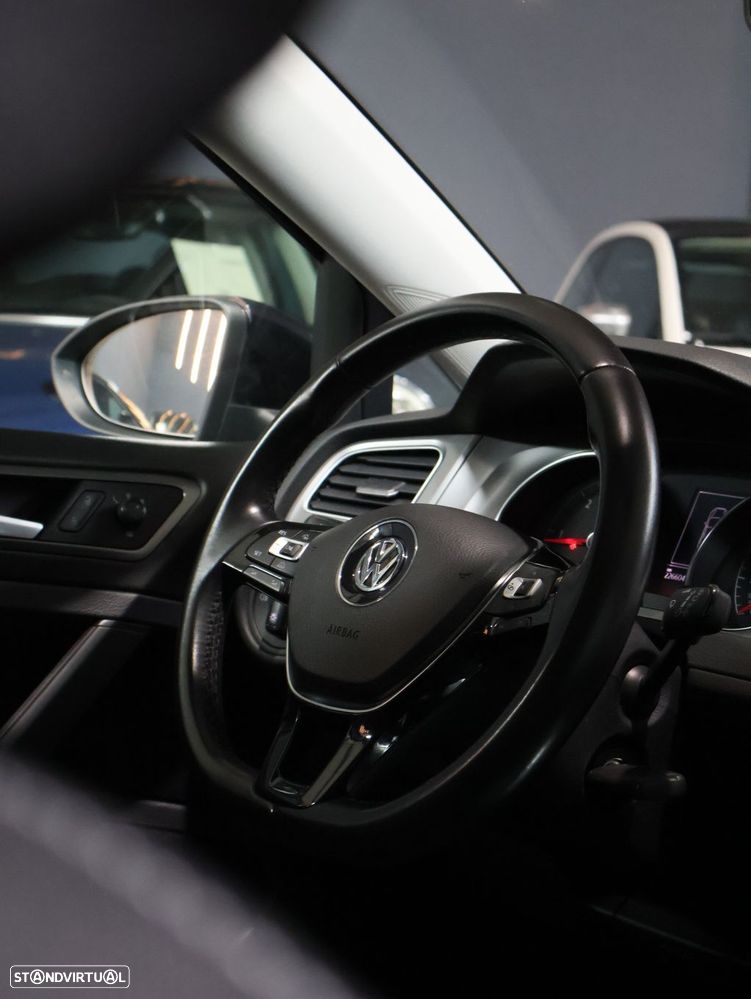 VW Golf 1.6 TDi BlueMotion Confortline - 15