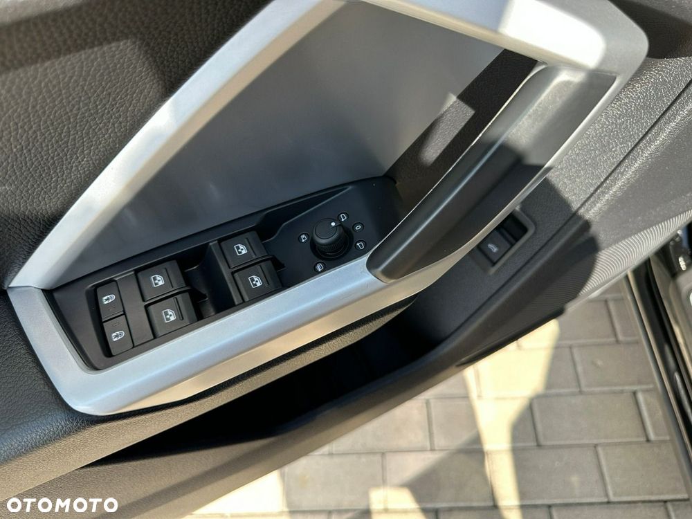 Audi Q3 35 TDI S tronic S line - 25