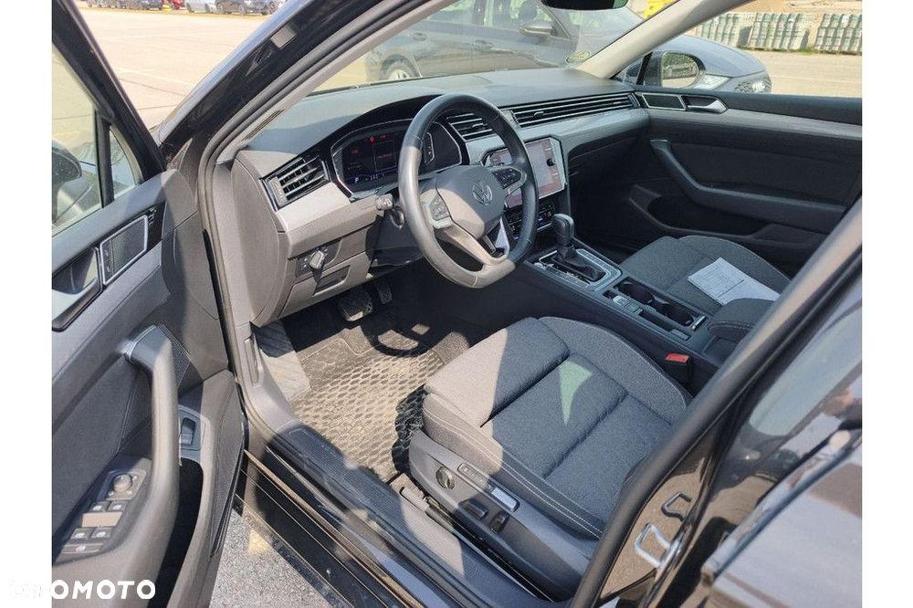 Volkswagen Passat Variant 2.0 TDI SCR DSG - 6