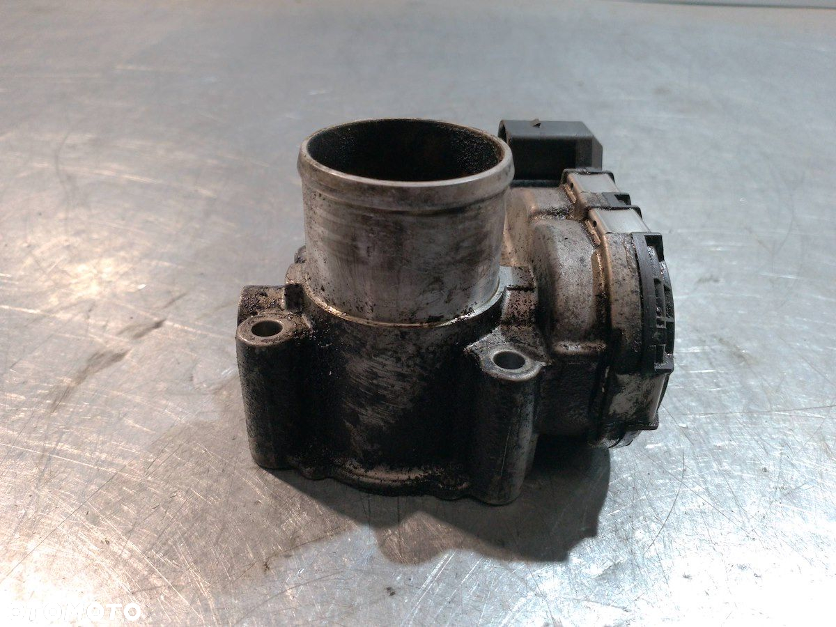 PRZEPUSTNICA RENAULT MEGANE II ( 02-09 ) 8200330810D   H8200330812 2.0 DCI - 7