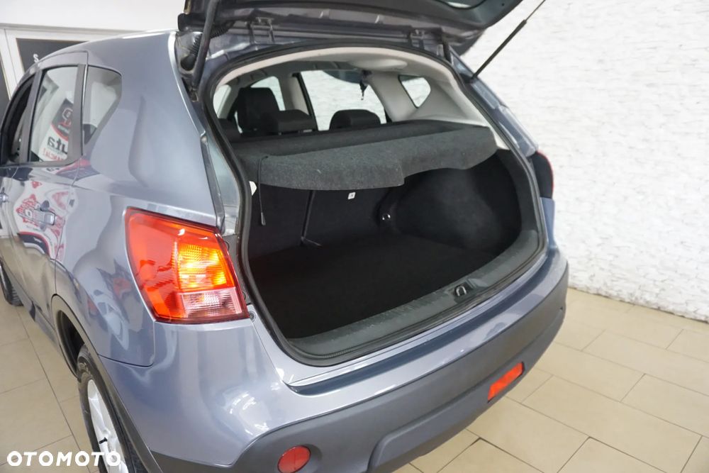 Nissan Qashqai 2.0 dCi DPF tekna - 16
