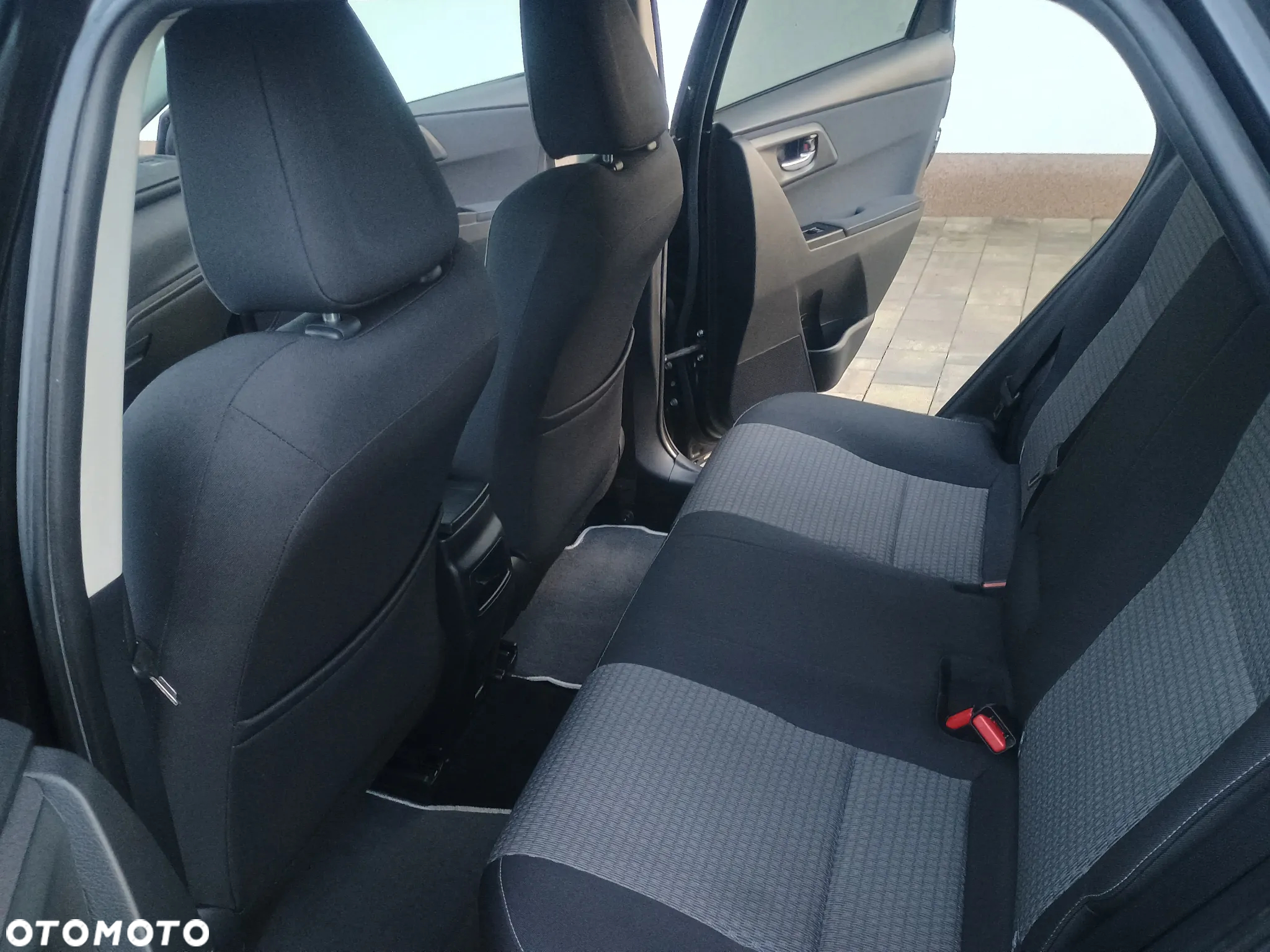 Toyota Auris 1.8 VVT-i Hybrid Automatik Executive - 19