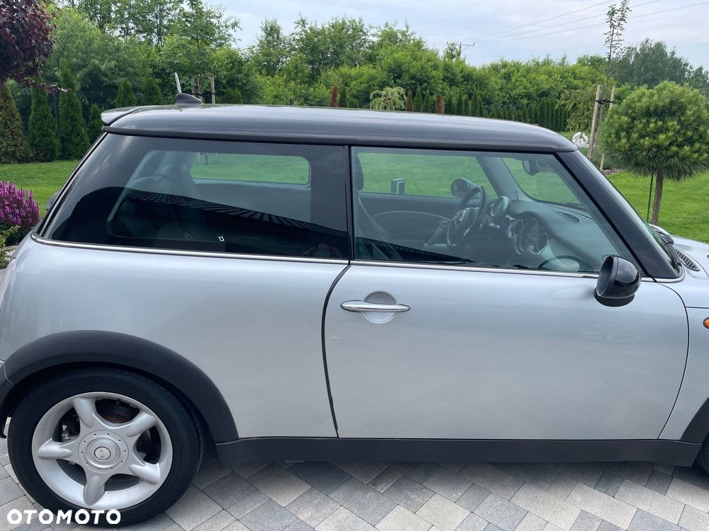 MINI Cooper Standard - 3