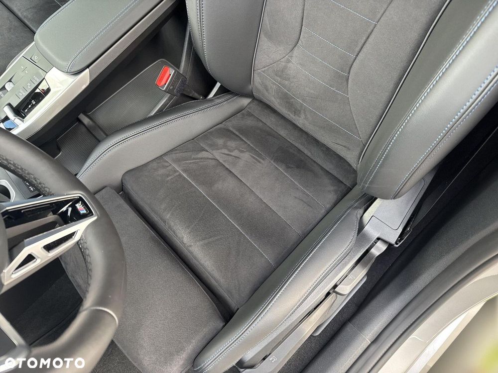 BMW X1 - 13
