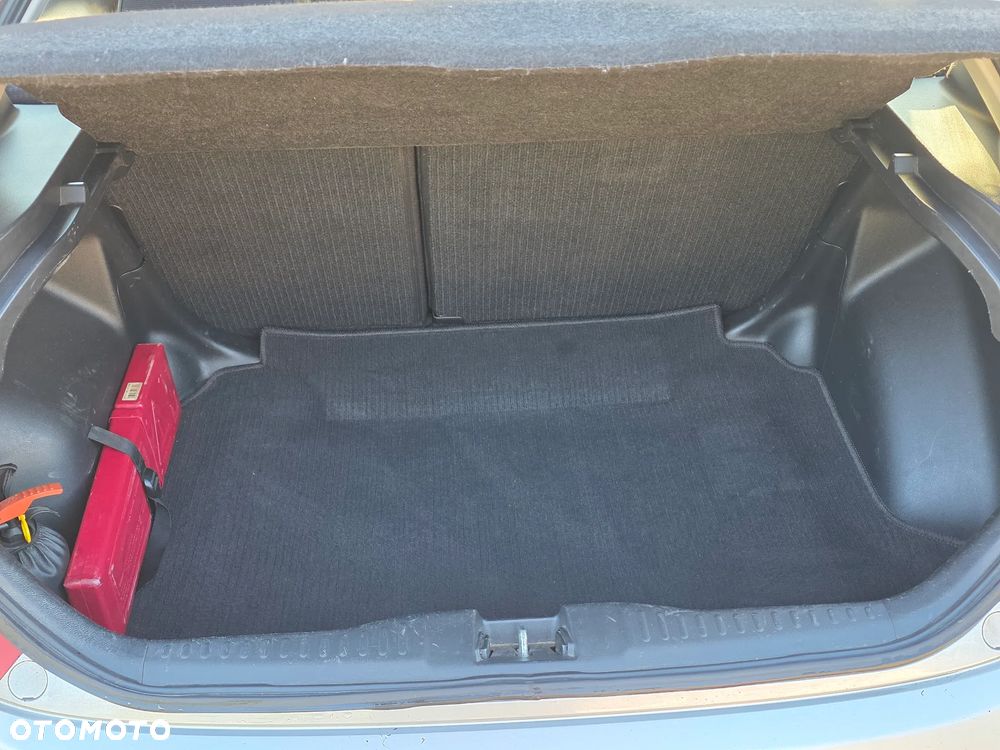 Honda Civic 1.4i LS - 12