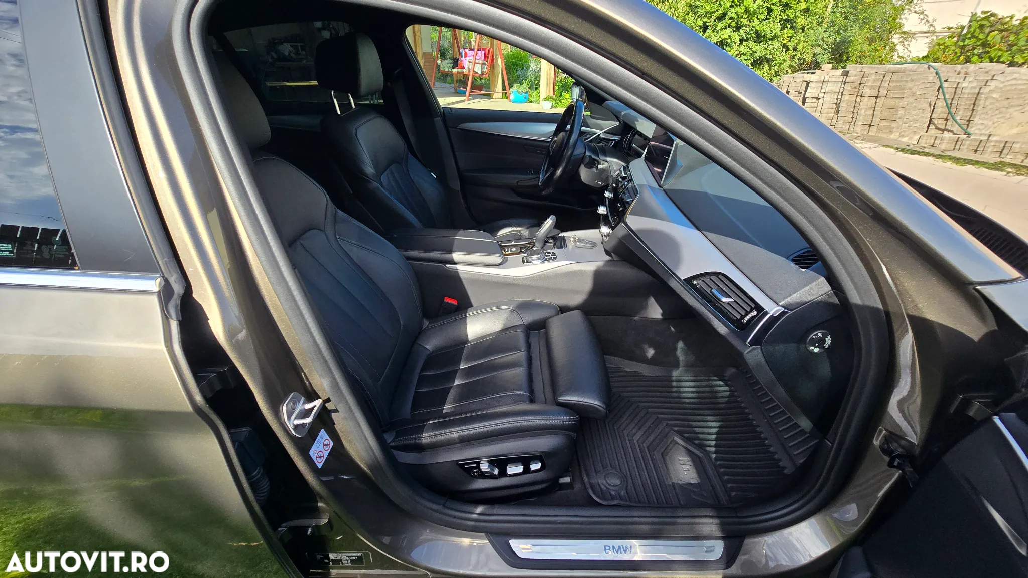 BMW Seria 5 520i AT - 16