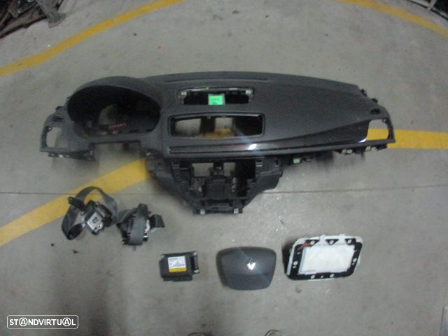 Kit Airbags 985100007RC 6105228FXF 285581365R 985250003R 609768800F  RENAULT MEGANE 3 PHASE 1  2010 1.5DCI 110CV 5P PRETO PRETO - 1