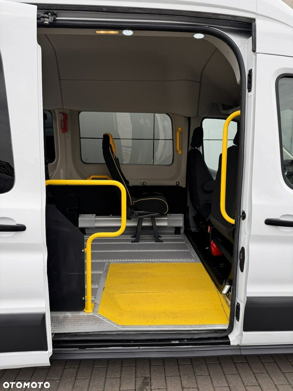 Ford Transit - 17