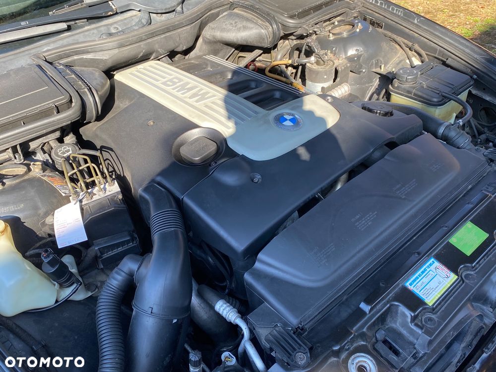 BMW Seria 5 530d Touring - 13