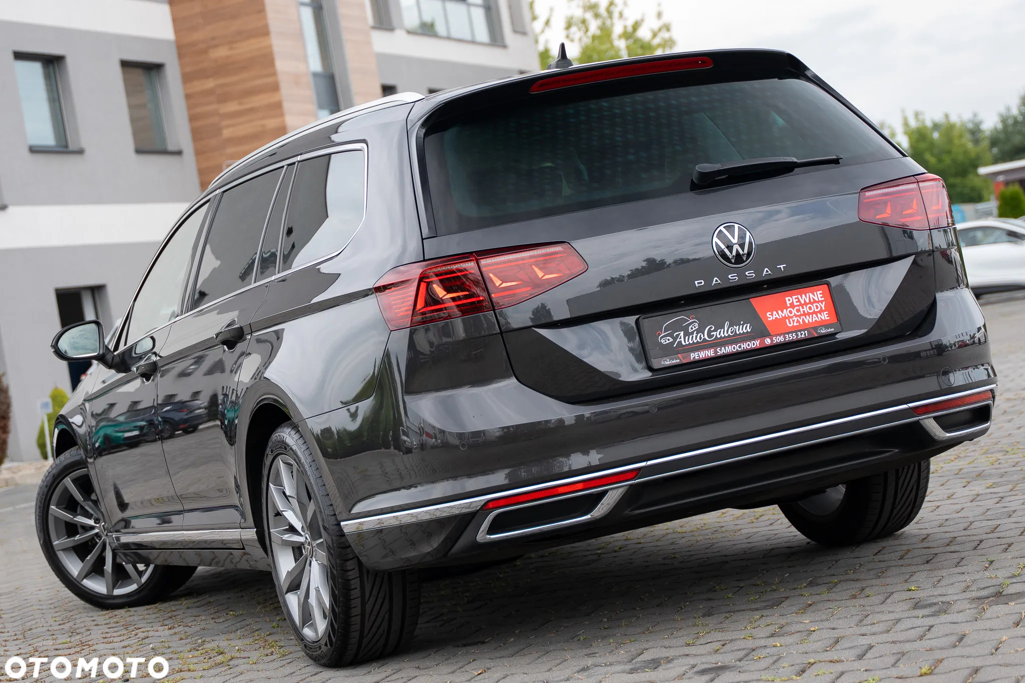 Volkswagen Passat Variant 2.0 TDI SCR BlueMotion Highline - 13