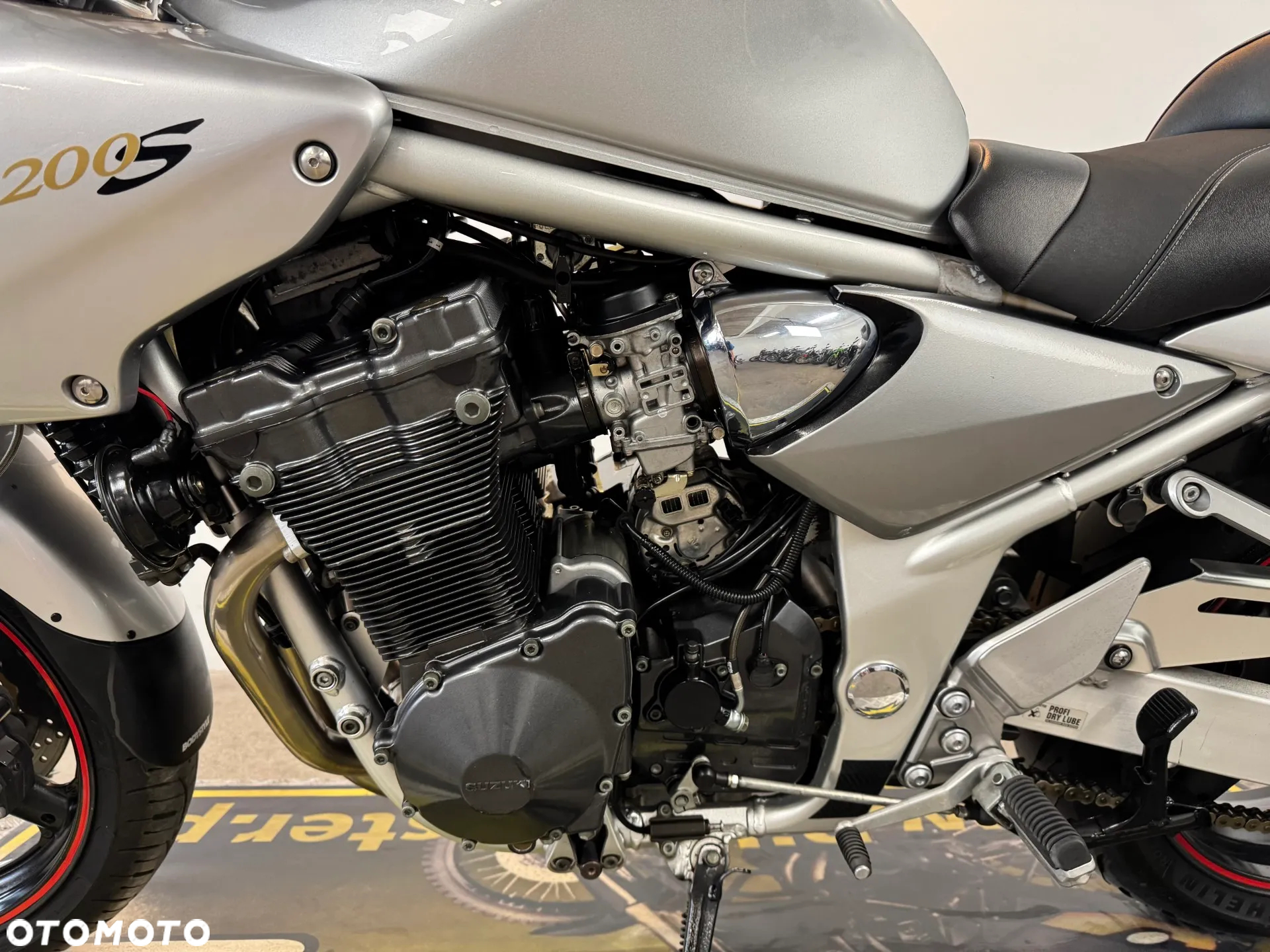 Suzuki Bandit - 23