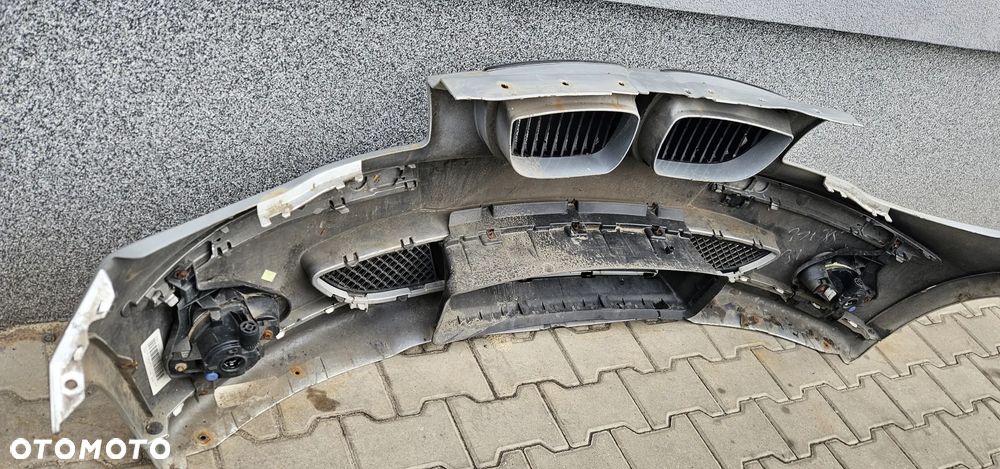 BMW 1 I E87 zderzak przód przedni grill  titansilber - 9