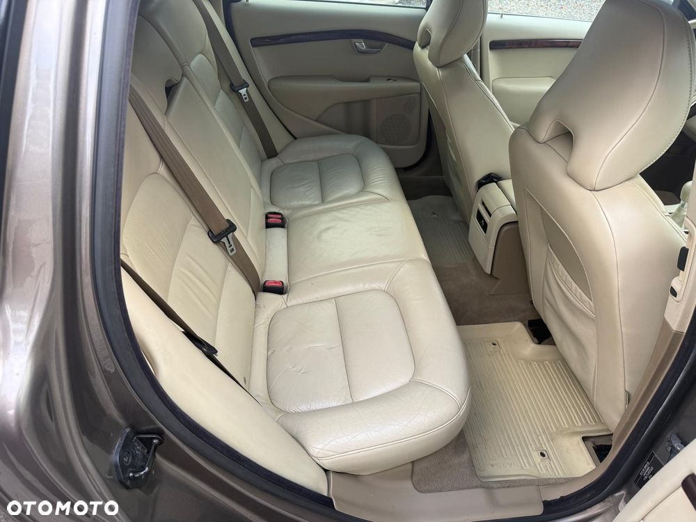 Volvo V70 - 24