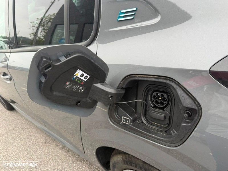 Peugeot e-208 50 kWh Allure - 12