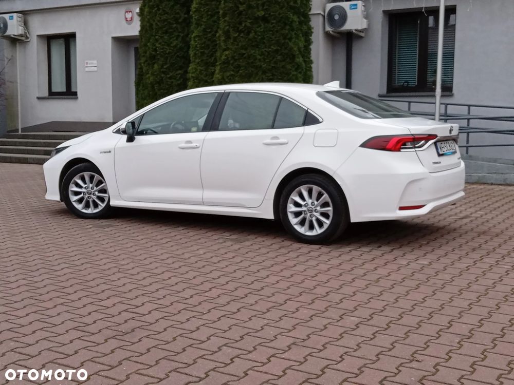 Toyota Corolla 1.8 Hybrid GPF Comfort - 32