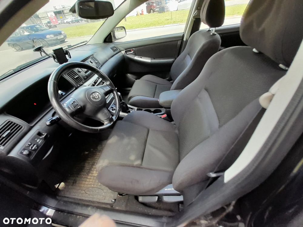 Toyota Corolla 1.4 D-4D Terra Polaris - 10