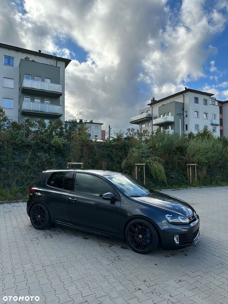 Volkswagen Golf - 9