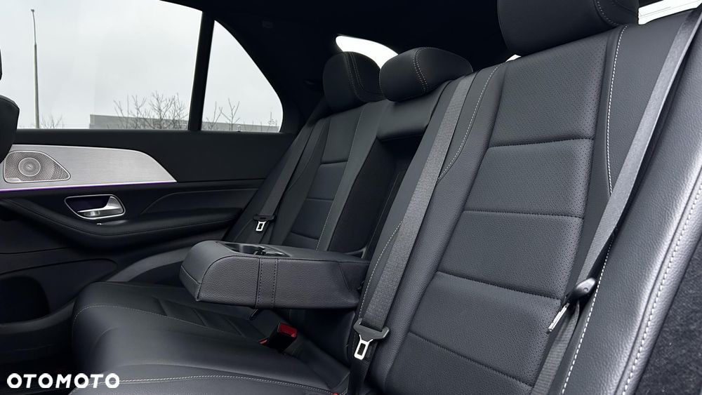 Mercedes-Benz GLE - 29