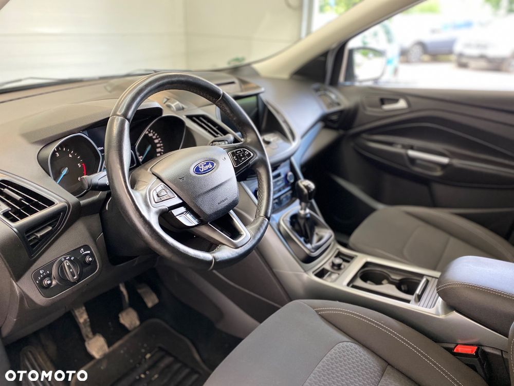 Ford Kuga 2.0 TDCi FWD Titanium - 10