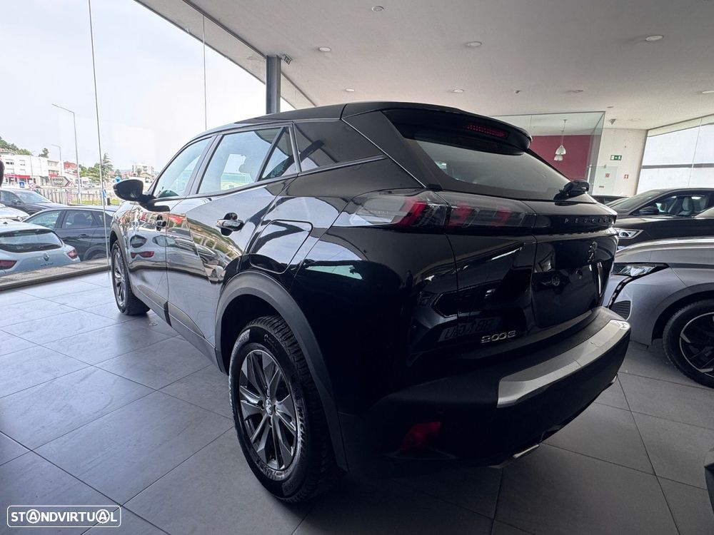Peugeot 2008 1.2 PureTech Active EAT8 - 6