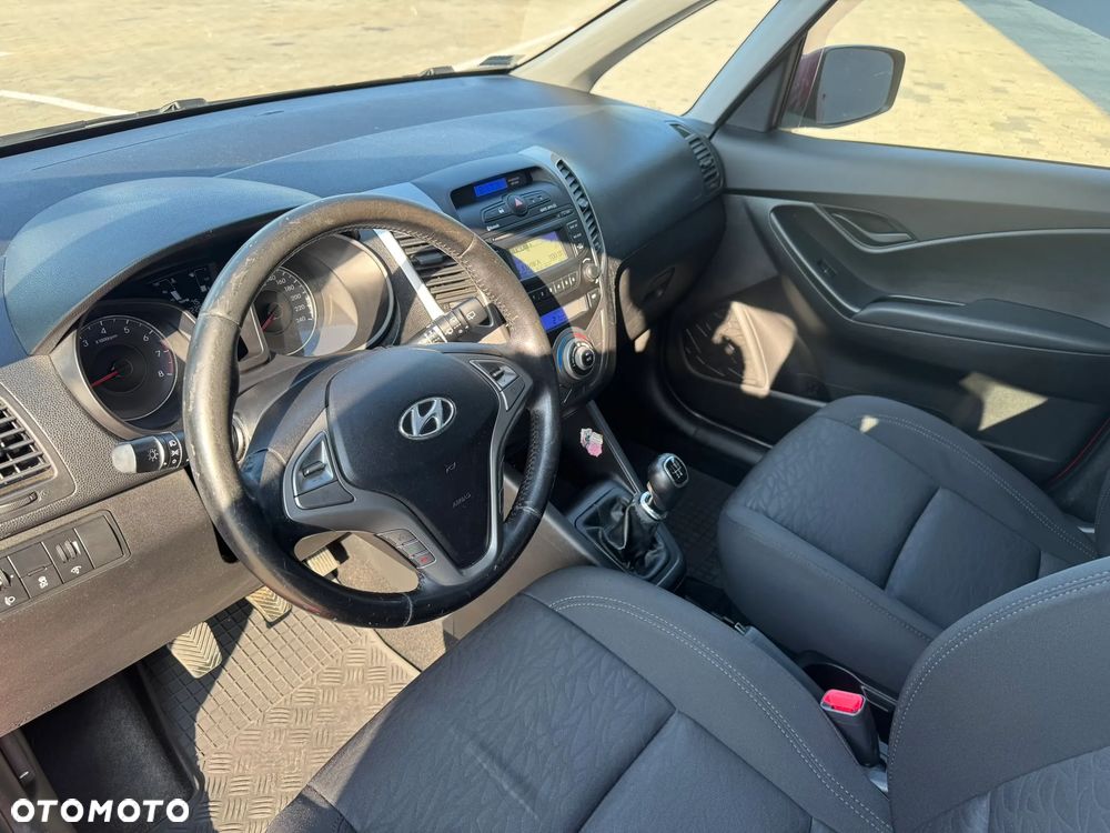 Hyundai ix20 1.4 Premium - 7