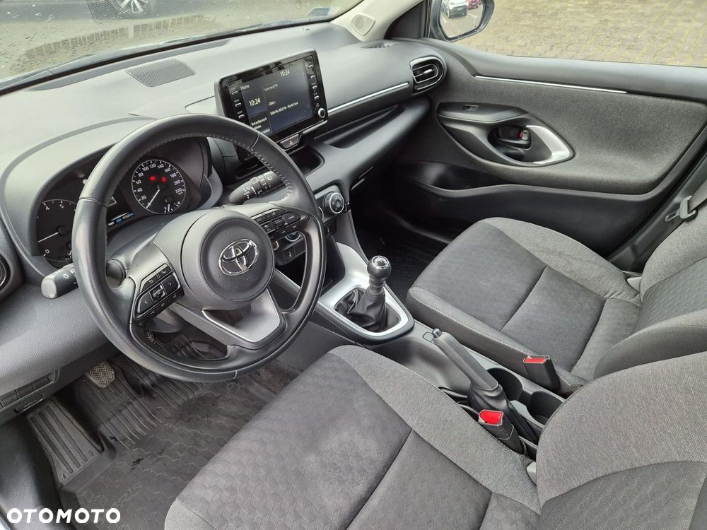 Toyota Yaris - 8