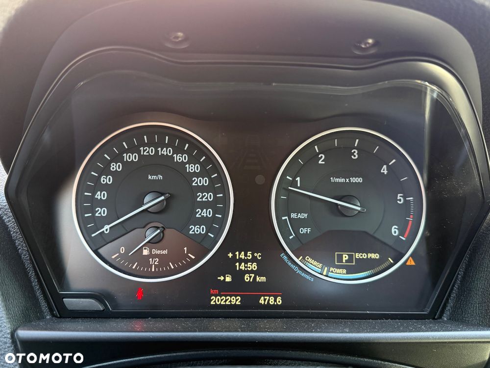 BMW Seria 2 220d Sport-Aut Sport Line - 32