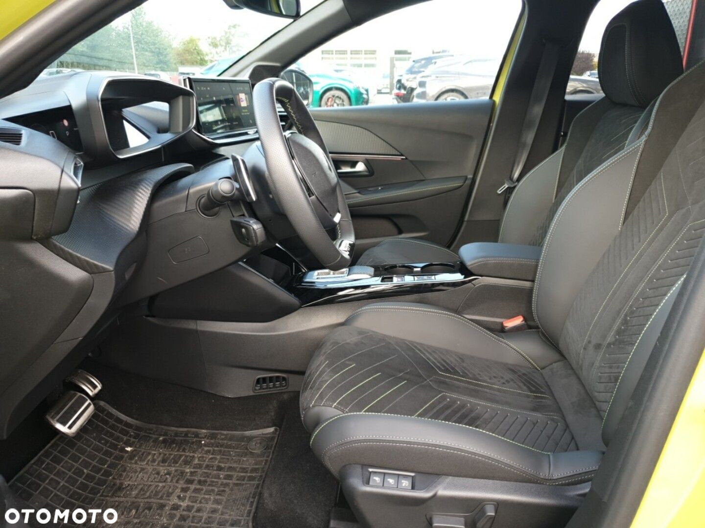 Peugeot 208 - 9
