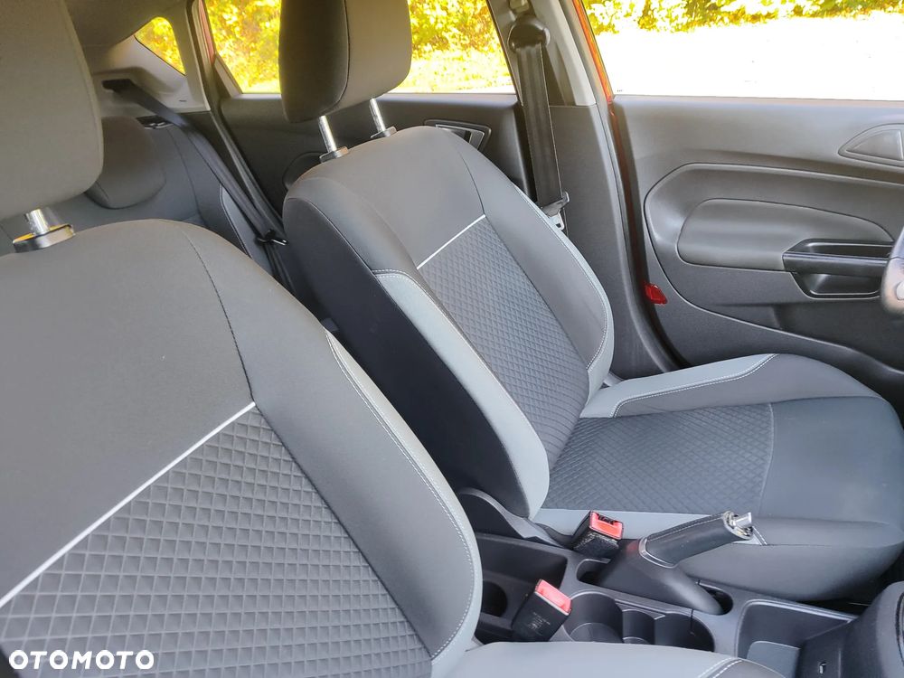 Ford Fiesta 1.0 EcoBoost Start-Stop Titanium - 27