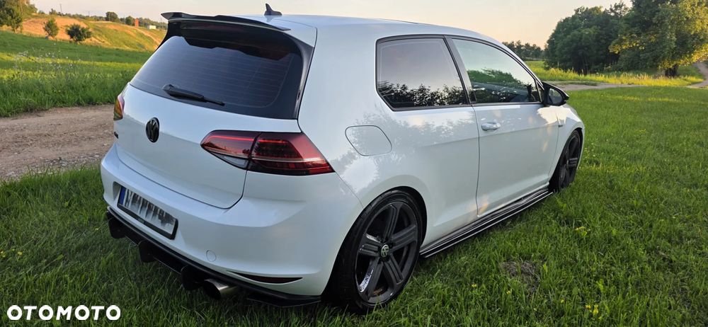 Volkswagen Golf - 3