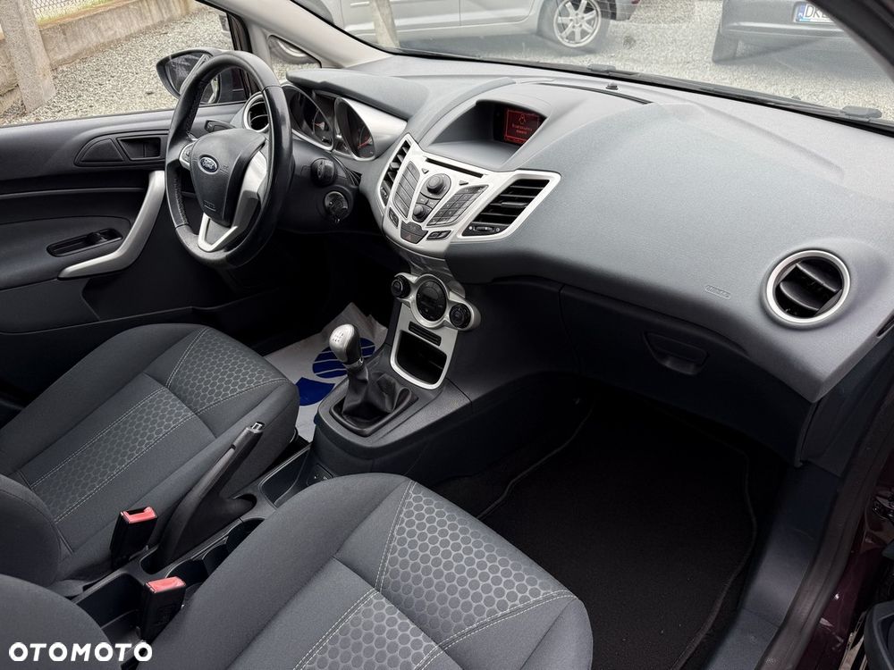 Ford Fiesta 1.25 Titanium - 21