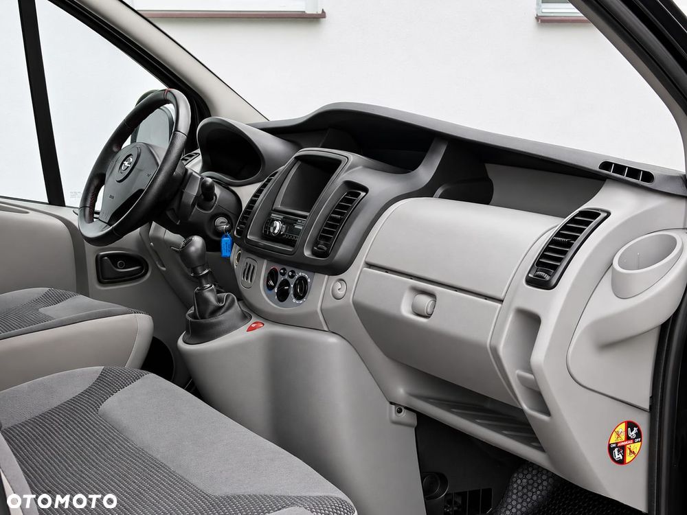 Opel VIVARO - 12