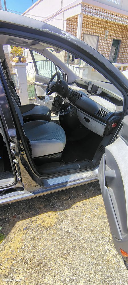 Peugeot 807 2.2 HDi Navteq - 11