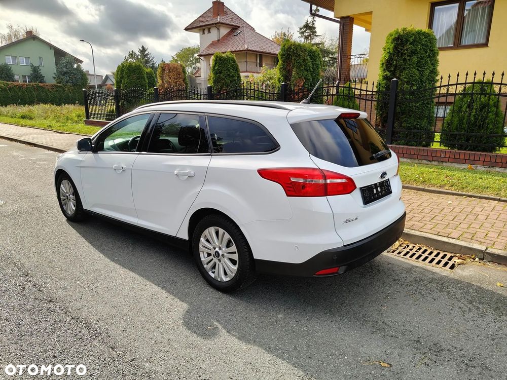 Ford Focus SW 1.5 EcoBoost S&S ACTIVE - 6