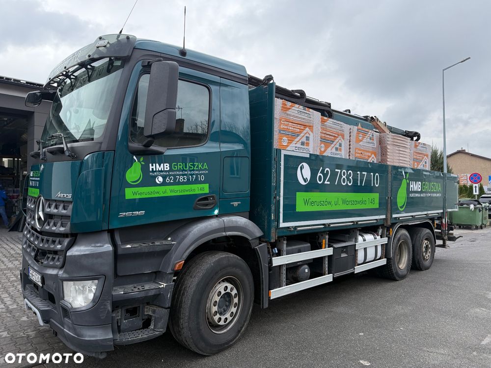 Mercedes-Benz Arocs - 11