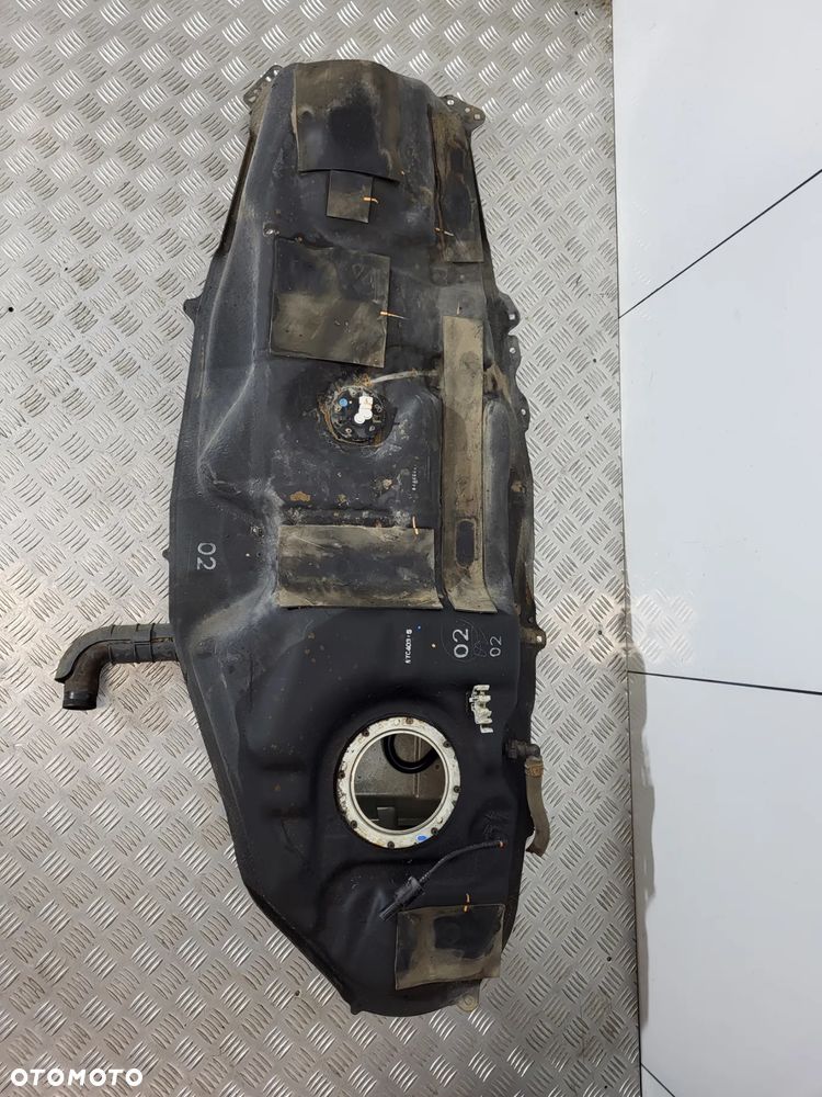 Toyota Rav4 IV 2.0 Zbiornik Paliwa - 1