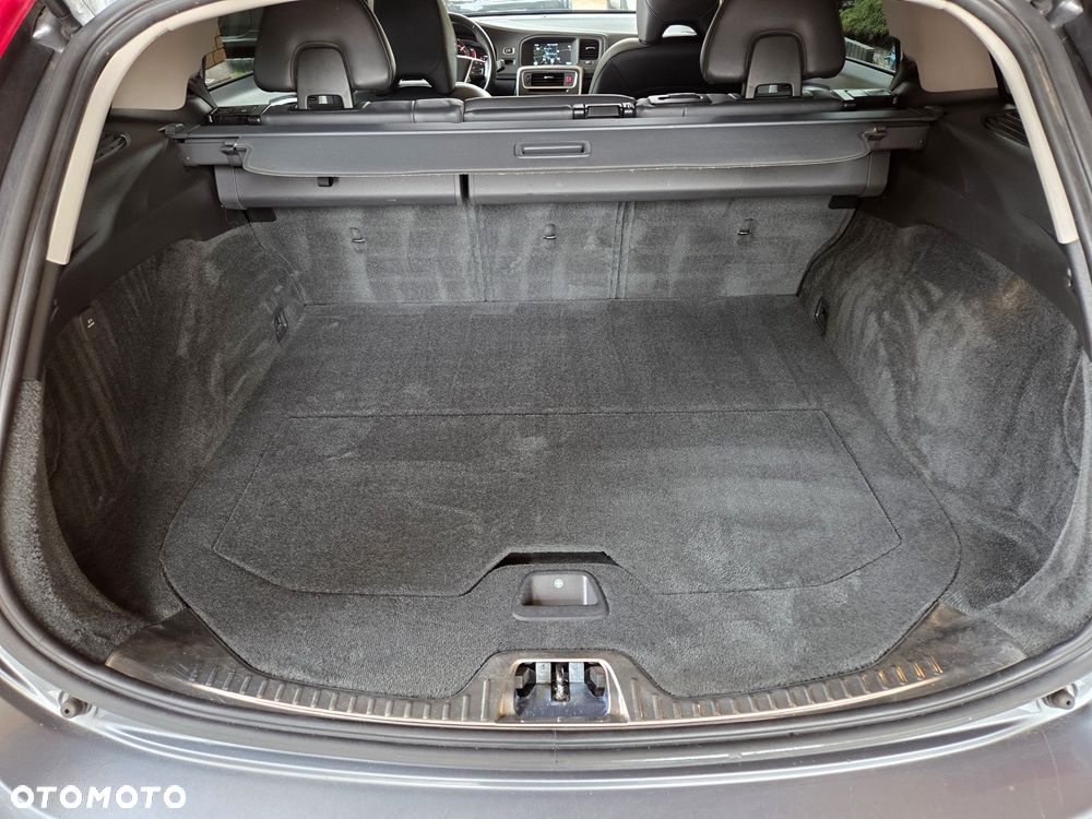 Volvo V60 Cross Country D4 Geartronic Summum - 29