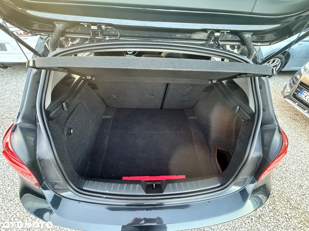 BMW Seria 1 116i - 40
