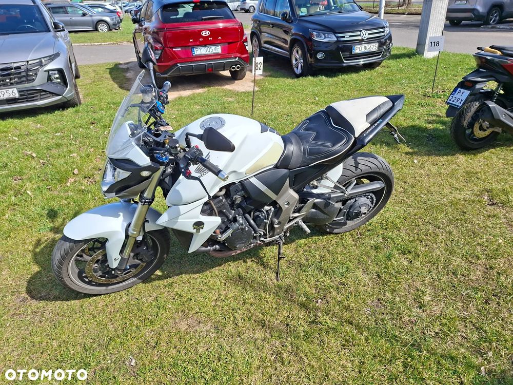 Honda CB - 1