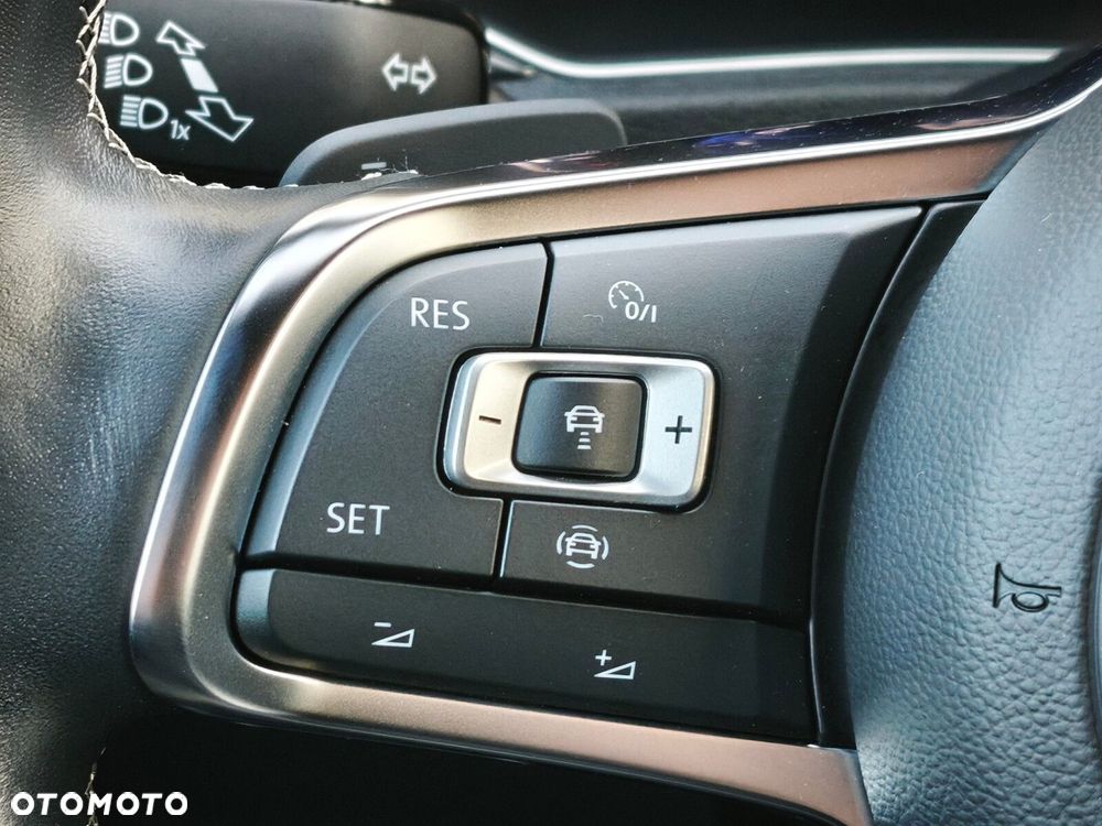 Volkswagen T-Roc 1.5 TSI ACT Premium DSG - 22