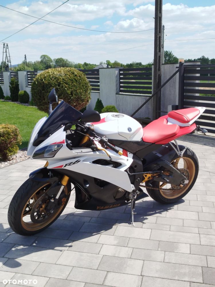 Yamaha R6 - 3