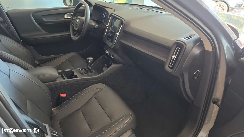 Volvo XC 40 1.5 T3 Inscription Tech Edition - 49