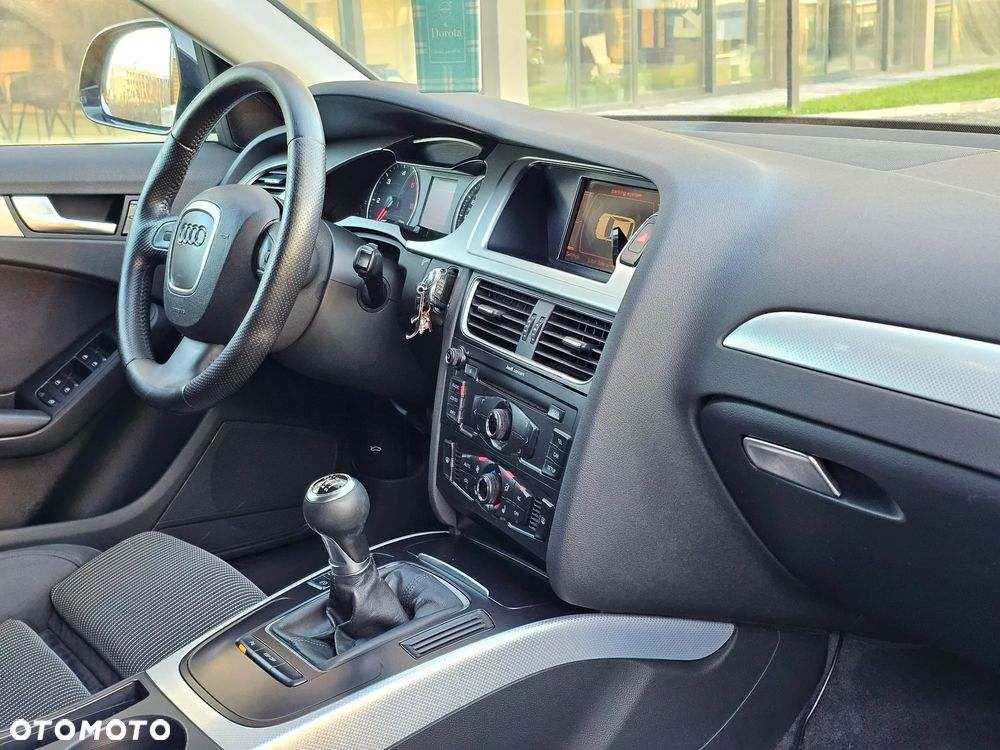 Audi A4 Avant 2.0 TDI - 12