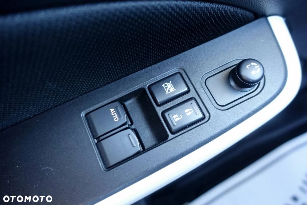 Suzuki Swift 1.2 Dualjet Allgrip Comfort - 27